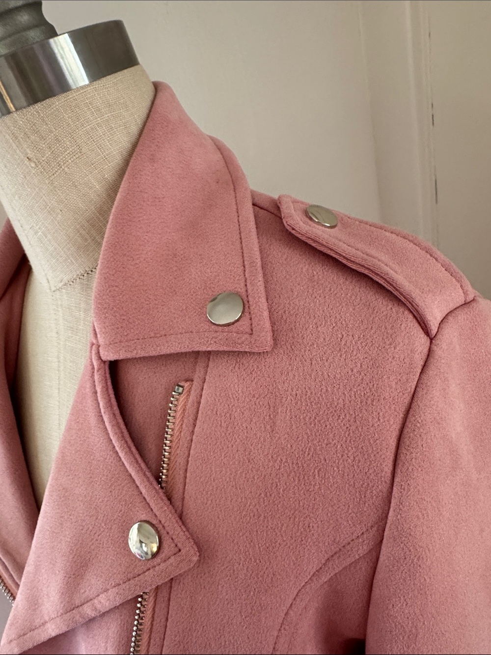 Brand New. Women's Dusty Pink Moto-Style Leather Jacket - Picture 7 of 8